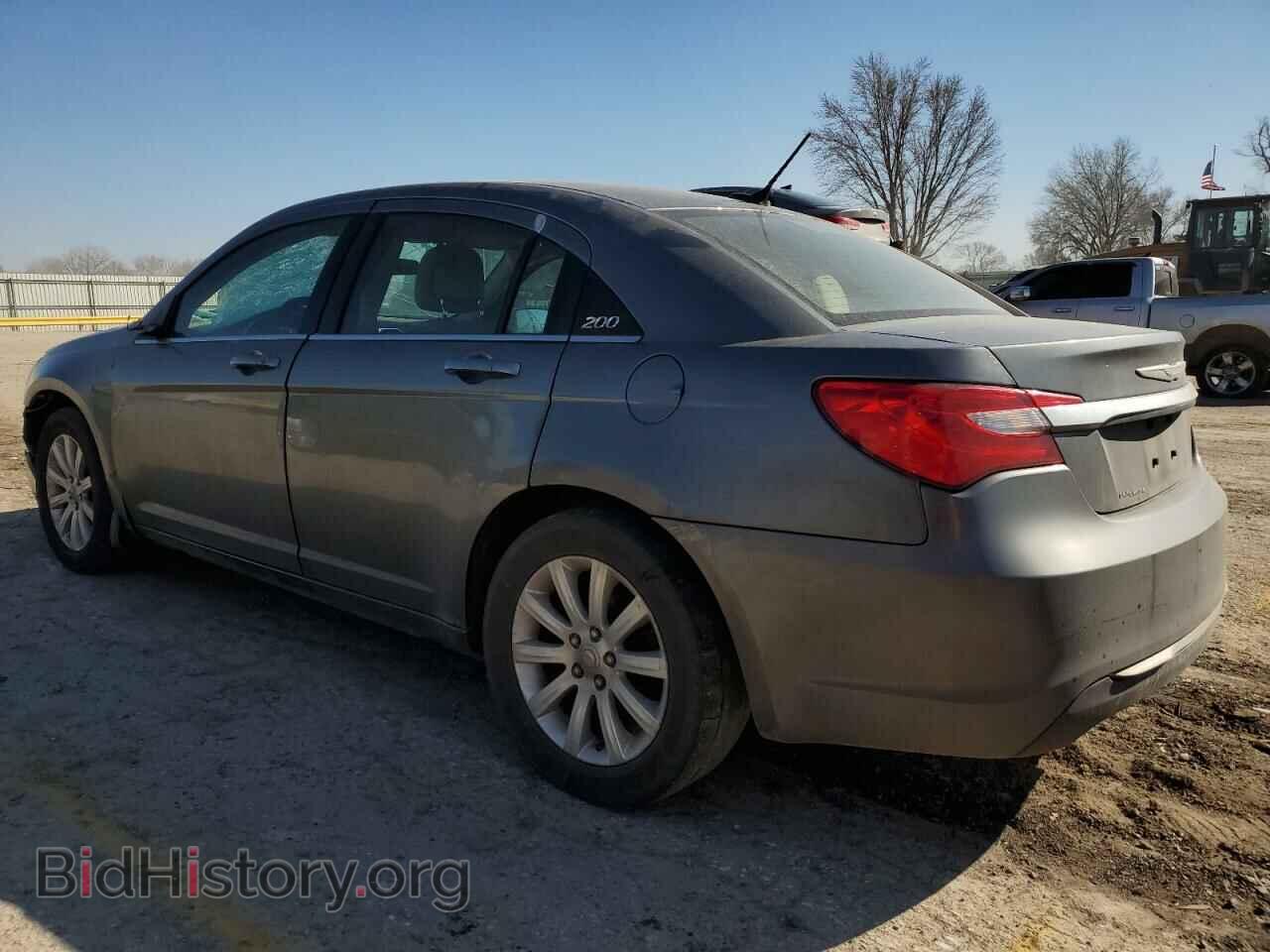 2013 CHRYSLER 200 - VIN: 1C3CCBBB3DN624404 - Фото 2