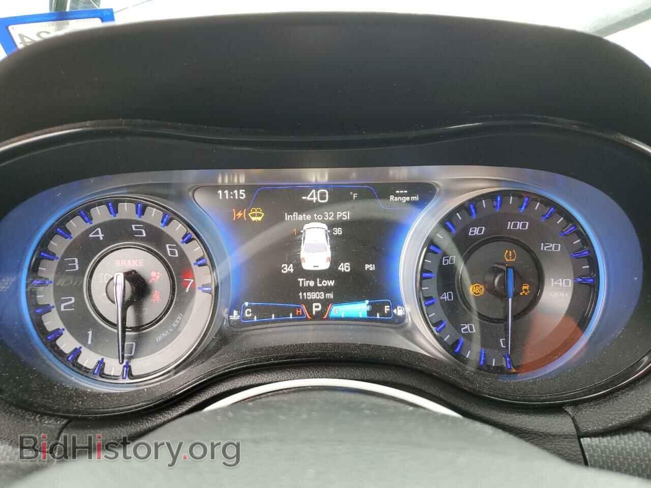 2015 CHRYSLER 300 - VIN: 2C3CCABG3FH792707 - Фото 9