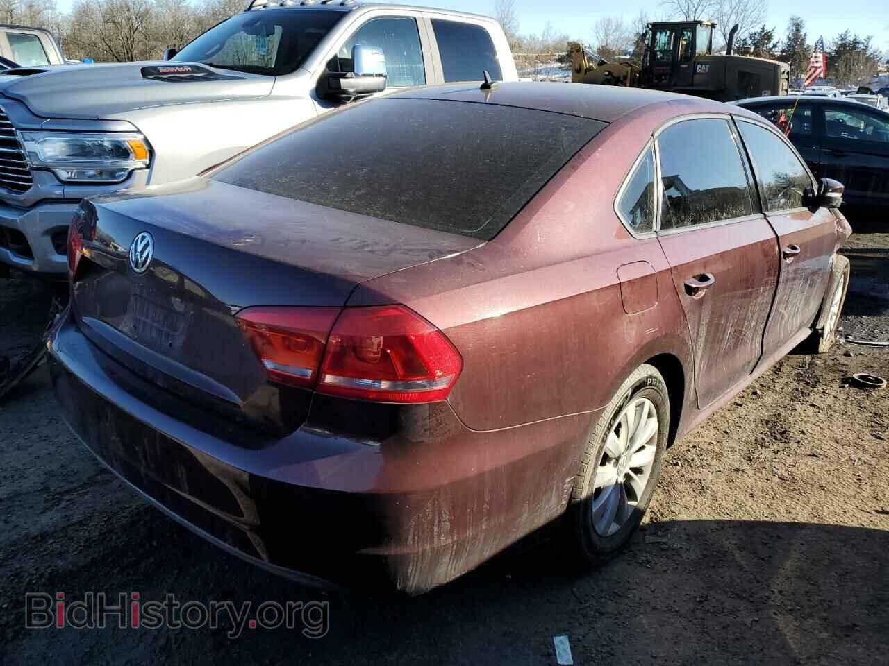 2012 VOLKSWAGEN PASSAT - VIN: 1VWAP7A30CC079588 - Фото 3
