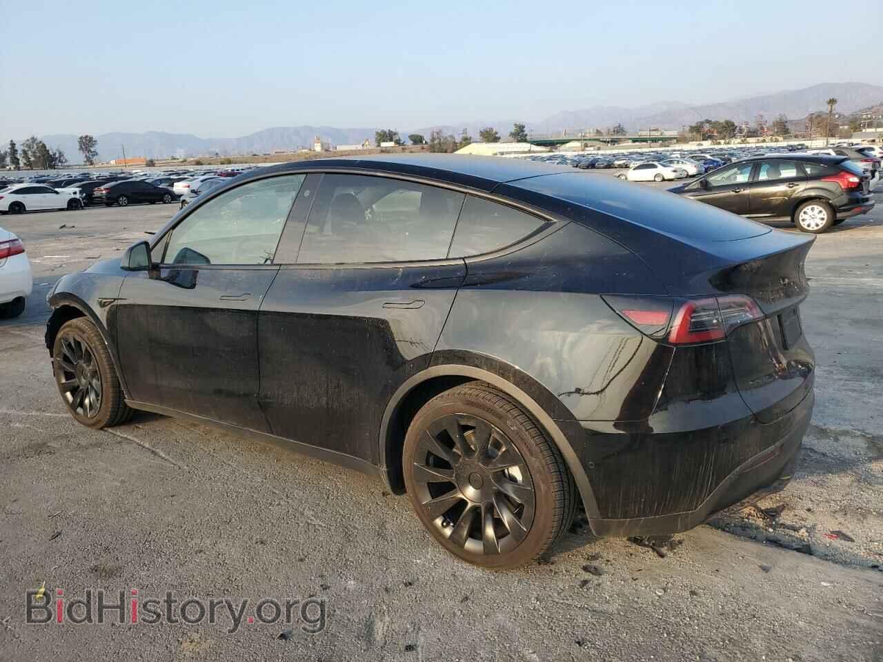 2022 TESLA MODEL Y - VIN: 7SAYGDEE4NF350799 - Фото 2