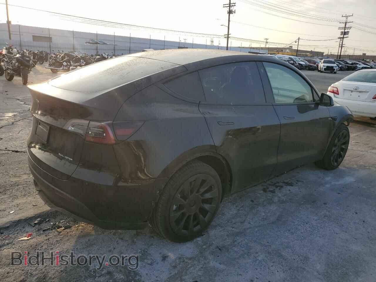 2022 TESLA MODEL Y - VIN: 7SAYGDEE4NF350799 - Фото 3