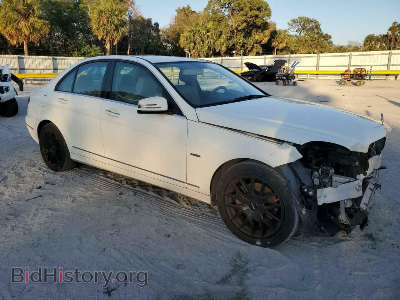 2012 MERCEDES-BENZ C-CLASS - VIN: WDDGF4HB3CA597563 - Фото 4