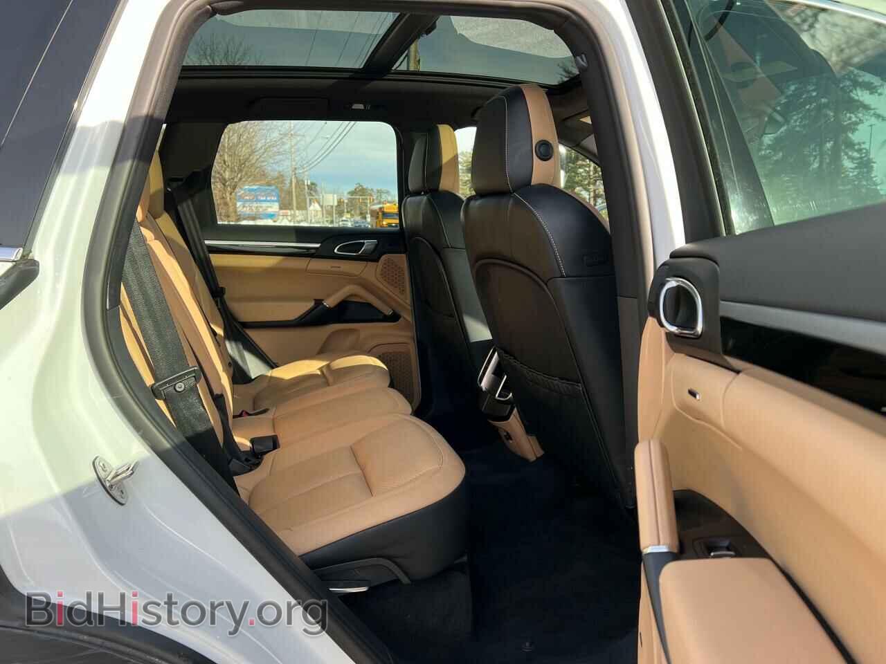 2016 PORSCHE CAYENNE - VIN: WP1AA2A24GLA04377 - Фото 6
