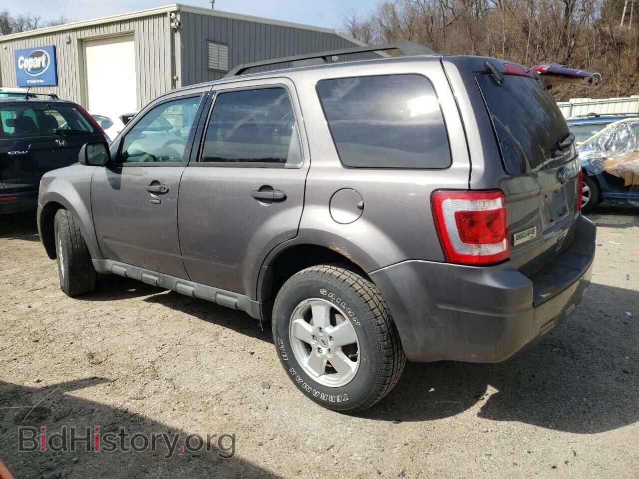 2011 FORD ESCAPE - VIN: 1FMCU0D76BKC40603 - Фото 2