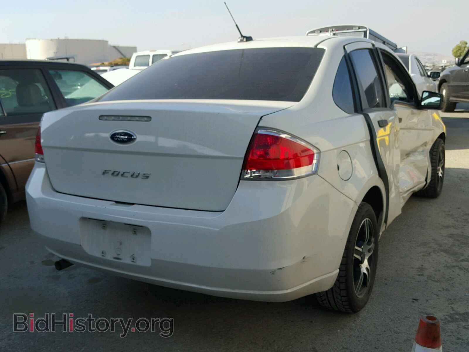 2011 FORD FOCUS - VIN: 1FAHP3EN4BW107255 - Фото 4