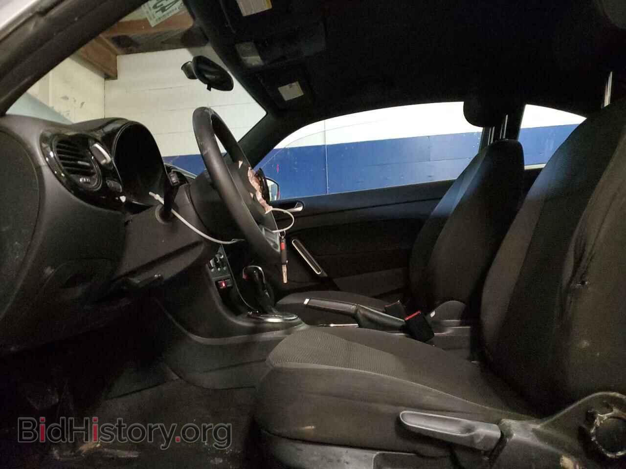 2012 VOLKSWAGEN BEETLE - VIN: 3VWFP7AT5CM615522 - Фото 7