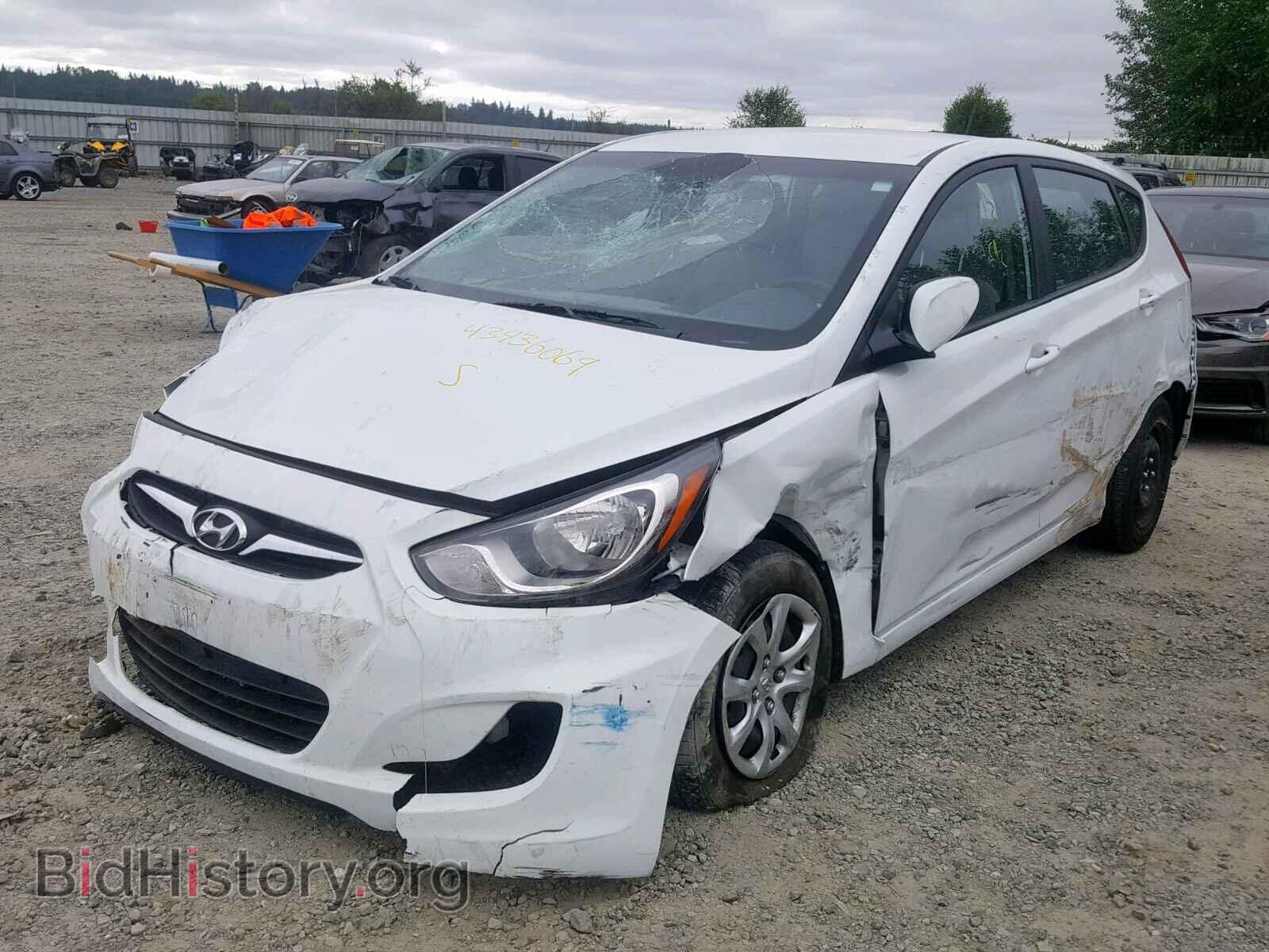2013 HYUNDAI ACCENT - VIN: KMHCT5AE2DU108058 - Фото 2