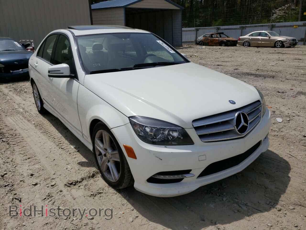 Photo WDDGF8BB5BR184818 - MERCEDES-BENZ C-CLASS 2011