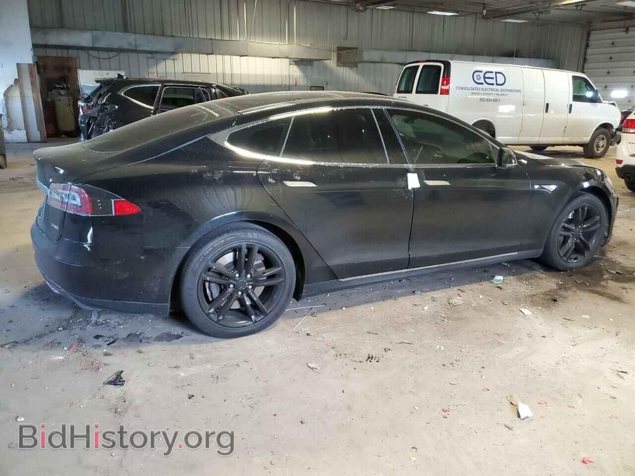 2013 TESLA MODEL S - VIN: 5YJSA1DPXDFP12638 - Фото 3
