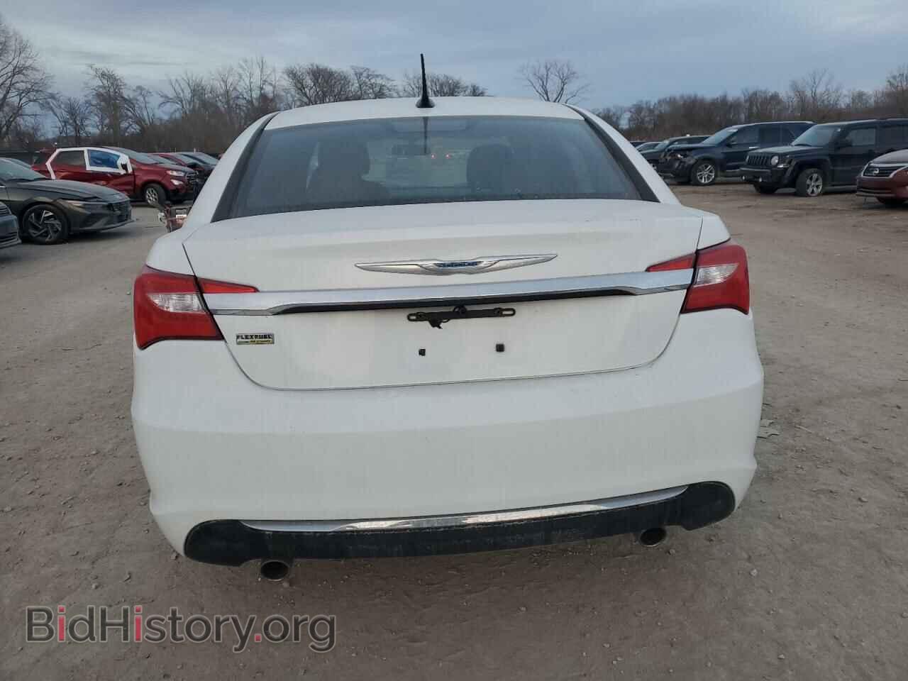 2013 CHRYSLER 200 - VIN: 1C3CCBBG0DN711169 - Фото 6