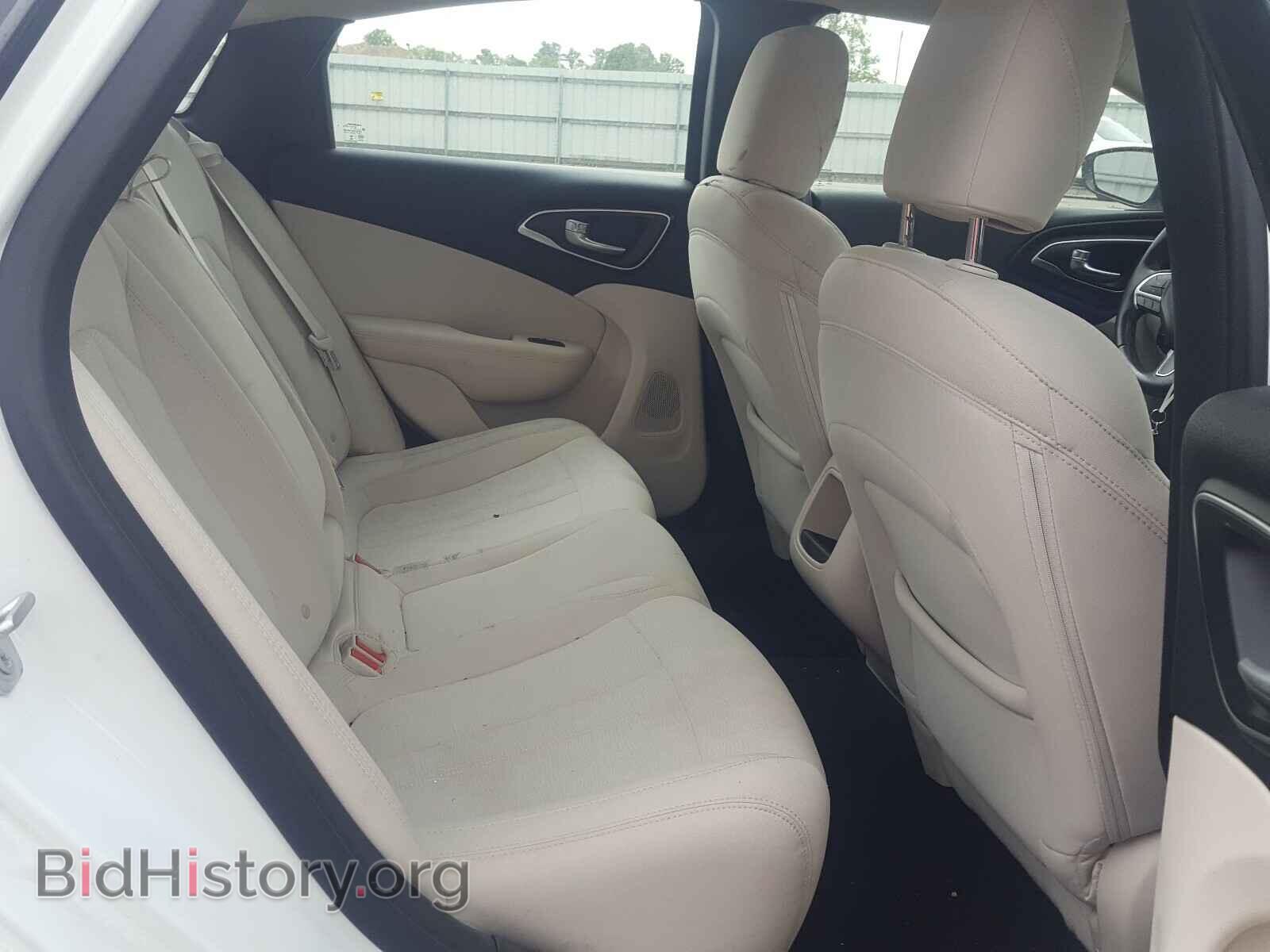 2015 CHRYSLER 200 - VIN: 1C3CCCAB7FN700670 - Фото 6