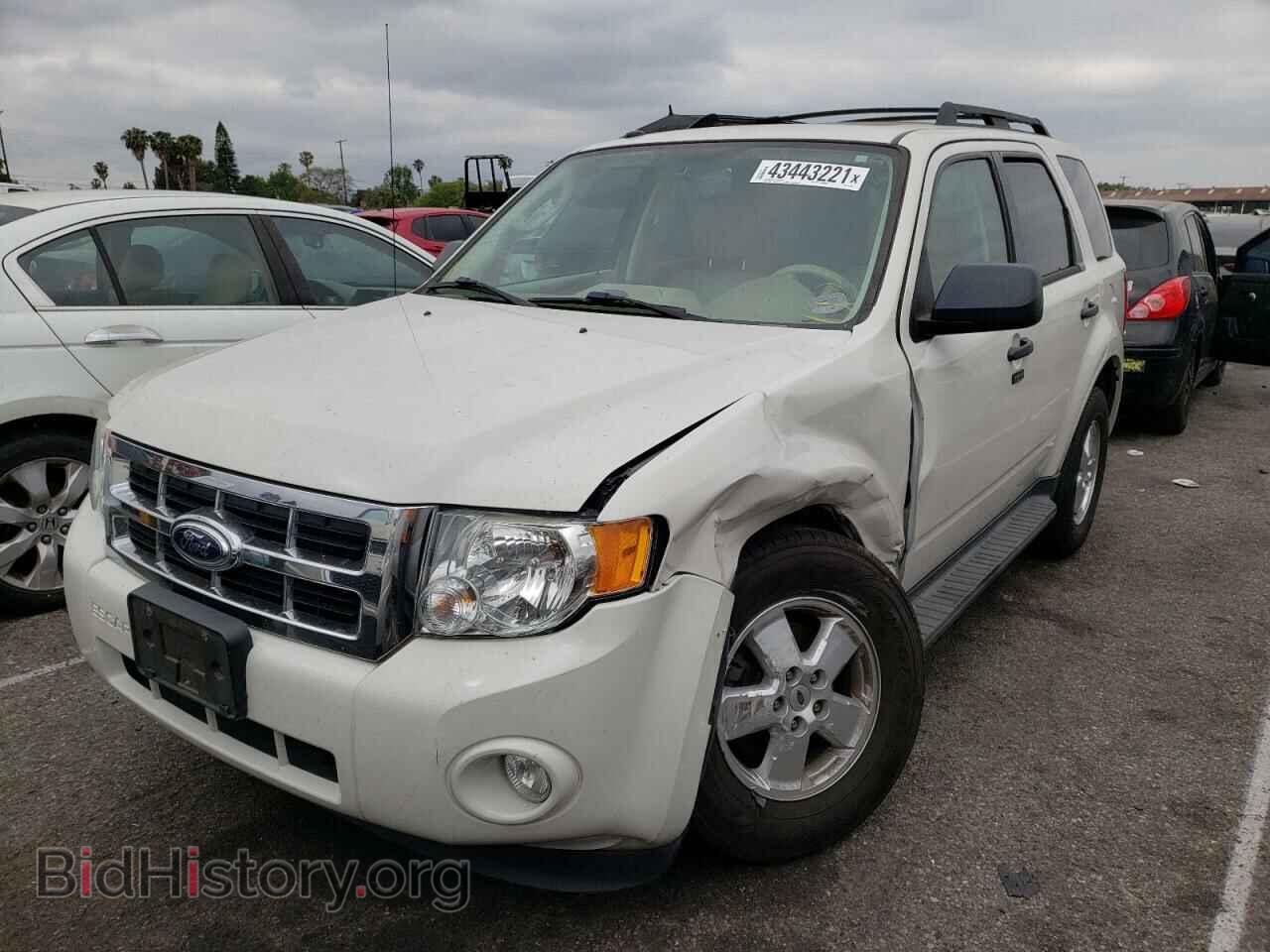2012 FORD ESCAPE - VIN: 1FMCU0DG9CKC83219 - Фото 2