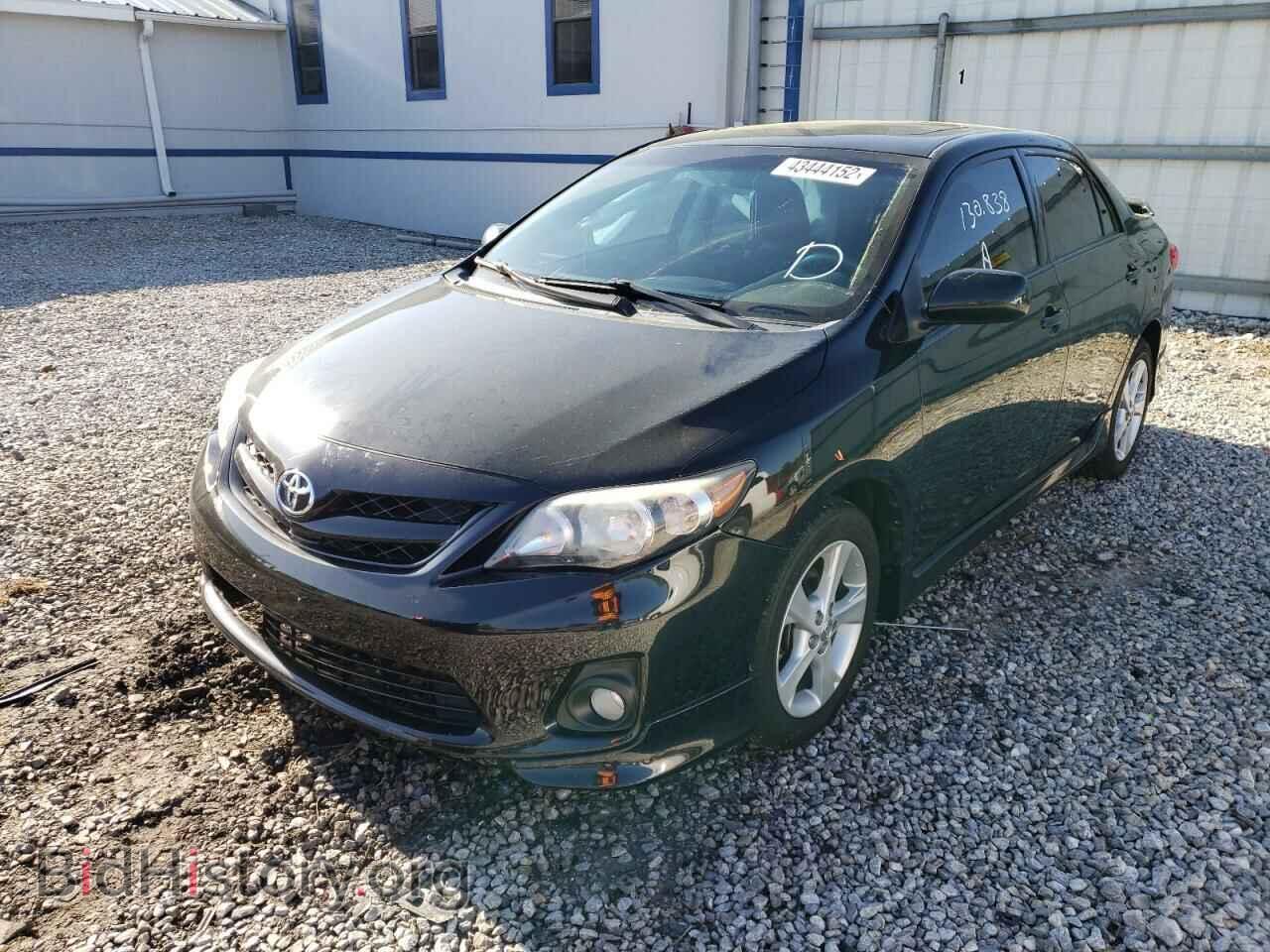 2011 TOYOTA COROLLA - VIN: 2T1BU4EE8BC702097 - Фото 2