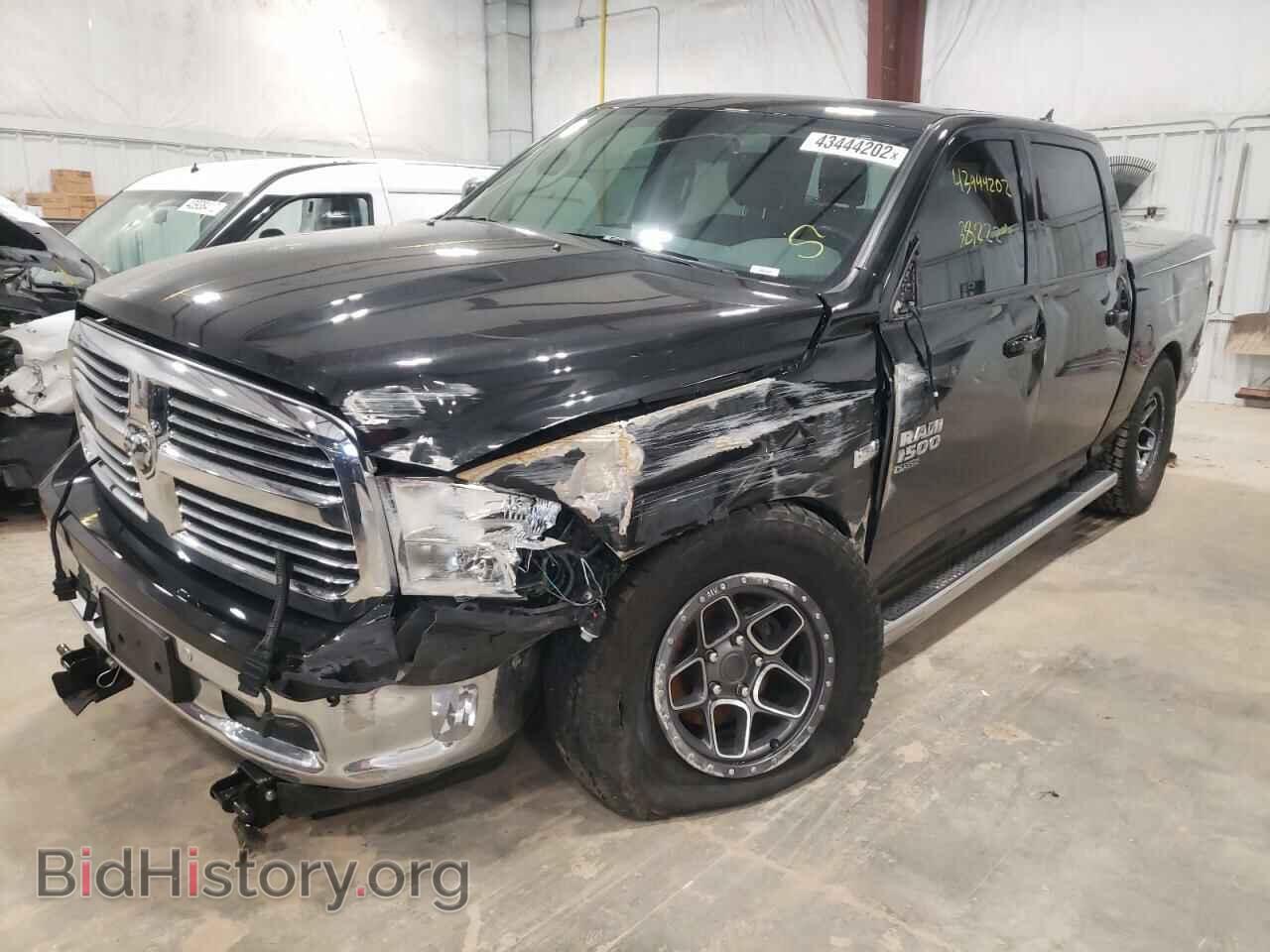 2019 RAM 1500 - VIN: 1C6RR7LT3KS505993 - Фото 2