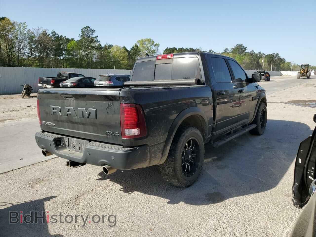 2018 RAM 1500 - VIN: 1C6RR7YTXJS180184 - Фото 3