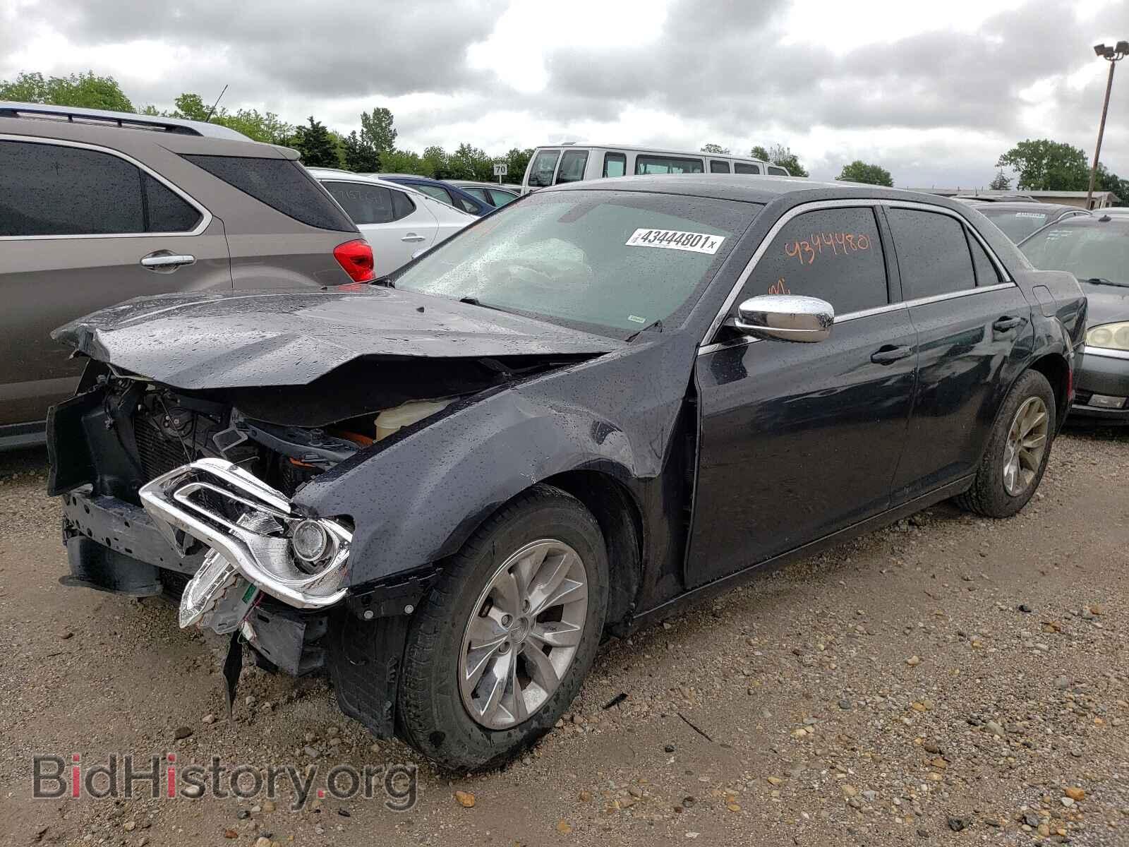 2016 CHRYSLER 300 - VIN: 2C3CCAAG6GH233686 - Фото 2
