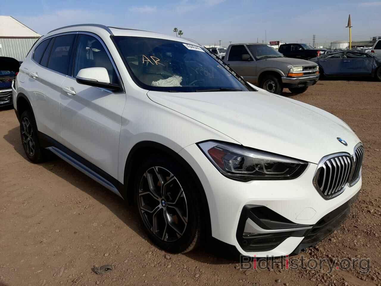 Фотография WBXJG9C01L5R23484 - BMW X1 2020