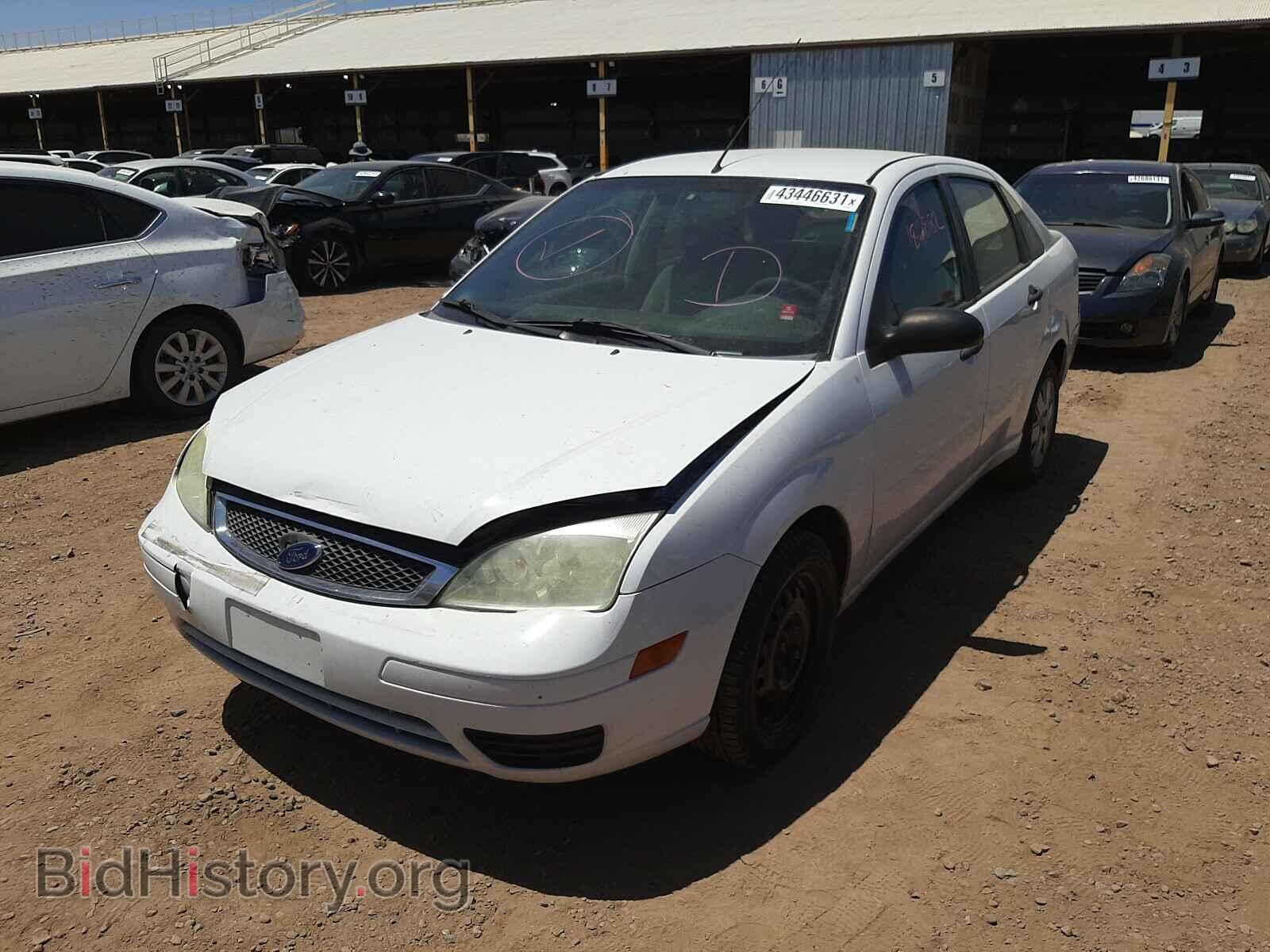 2007 FORD FOCUS - VIN: 1FAFP34N37W203426 - Фото 2