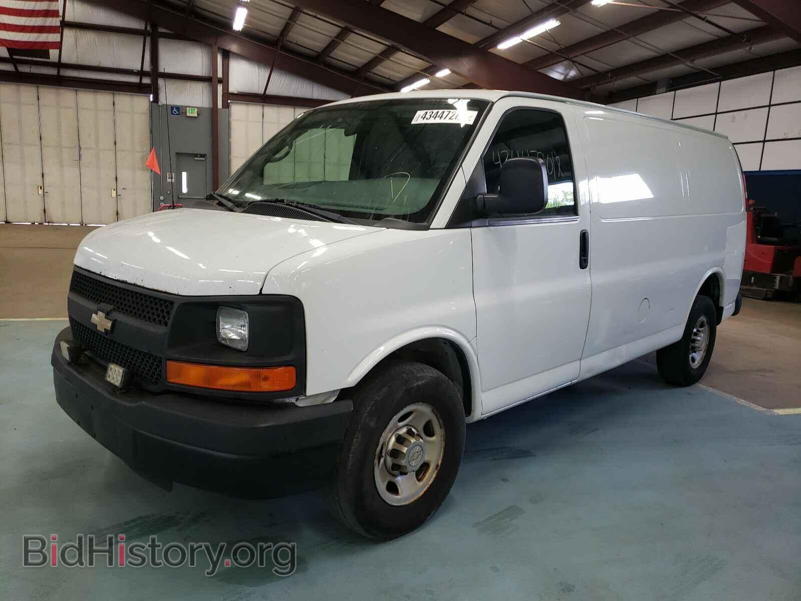 2011 CHEVROLET EXPRESS - VIN: 1GCWGFCA2B1119064 - Фото 2