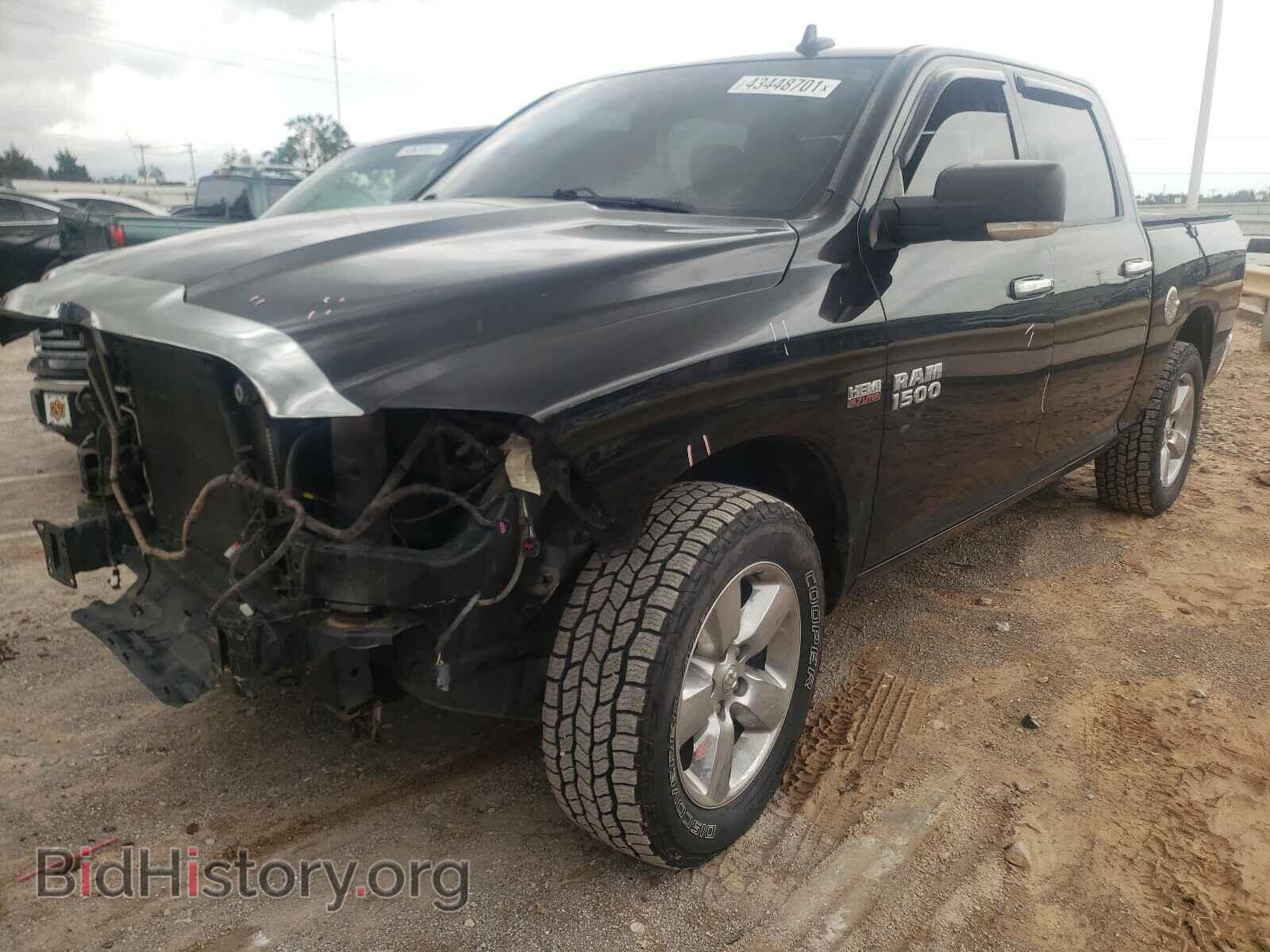 2017 RAM 1500 - VIN: 3C6RR7LT9HG511992 - Фото 2
