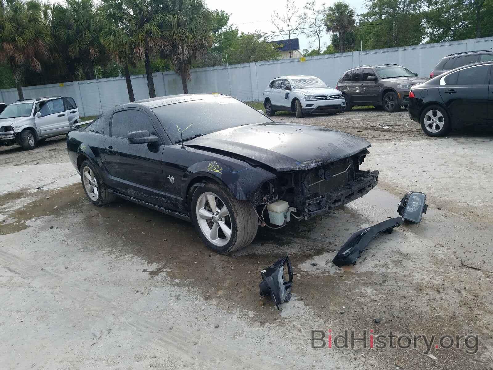 Photo 1ZVHT82H695139154 - FORD MUSTANG 2009