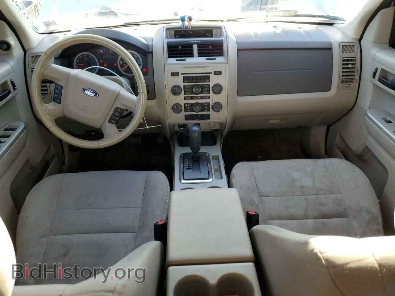 2011 FORD ESCAPE - VIN: 1FMCU9DG7BKC39142 - Photo 8