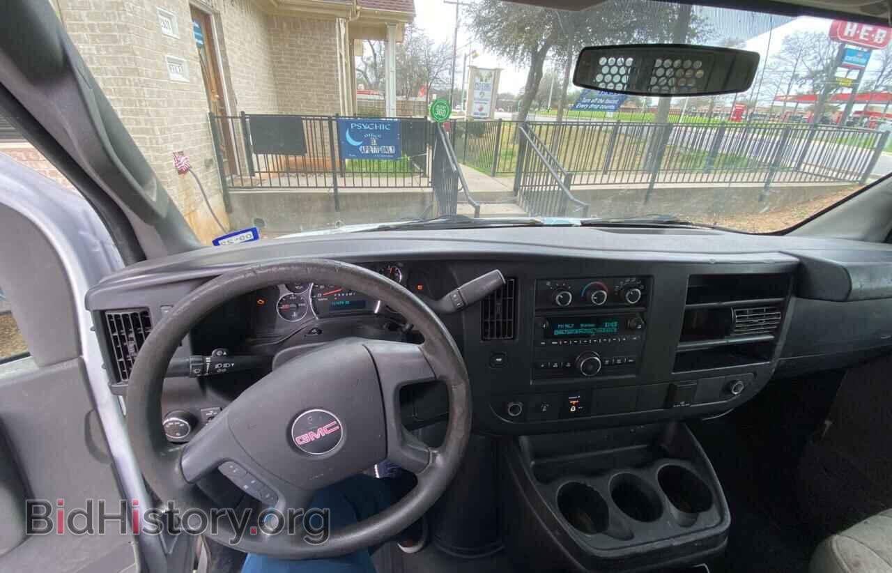 2017 GMC SAVANA - VIN: 1GTW7AFF9H1914938 - Фото 9