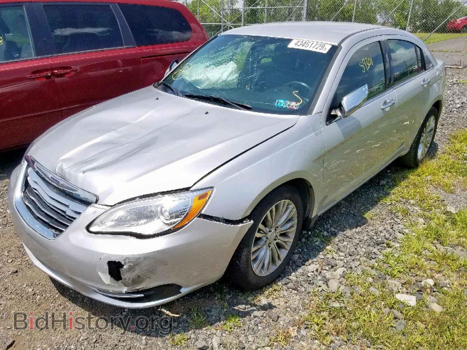 2012 CHRYSLER 200 - VIN: 1C3CCBCB2CN326018 - Фото 2