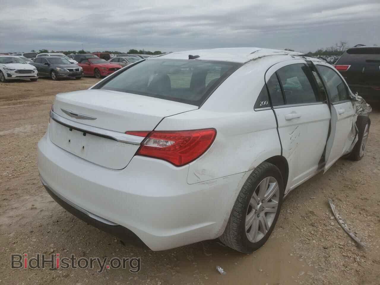2013 CHRYSLER 200 - VIN: 1C3CCBAB5DN705308 - Фото 4