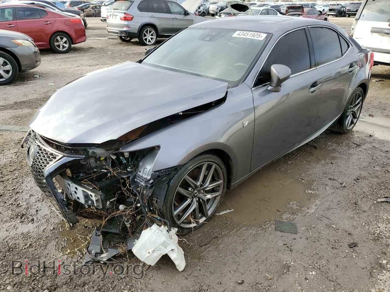 Photo JTHBA1D26H5055640 - LEXUS IS 2017