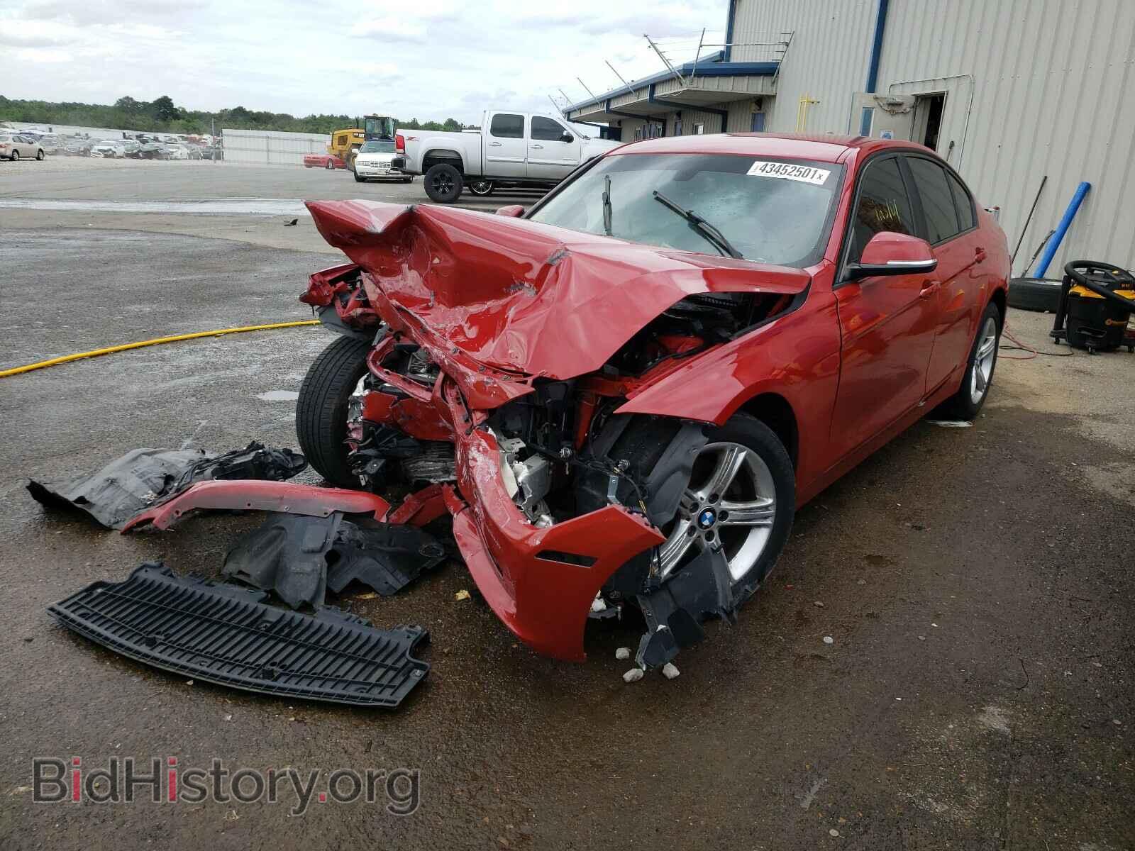 2013 BMW 3 SERIES - VIN: WBA3A5C55DF354689 - Фото 2