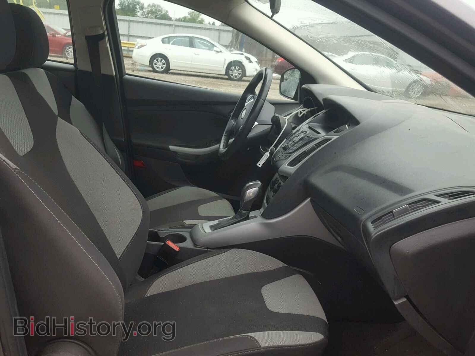 2012 Ford FOCUS (VIN 1FAHP3F26CL473192) — фото 5 из 10