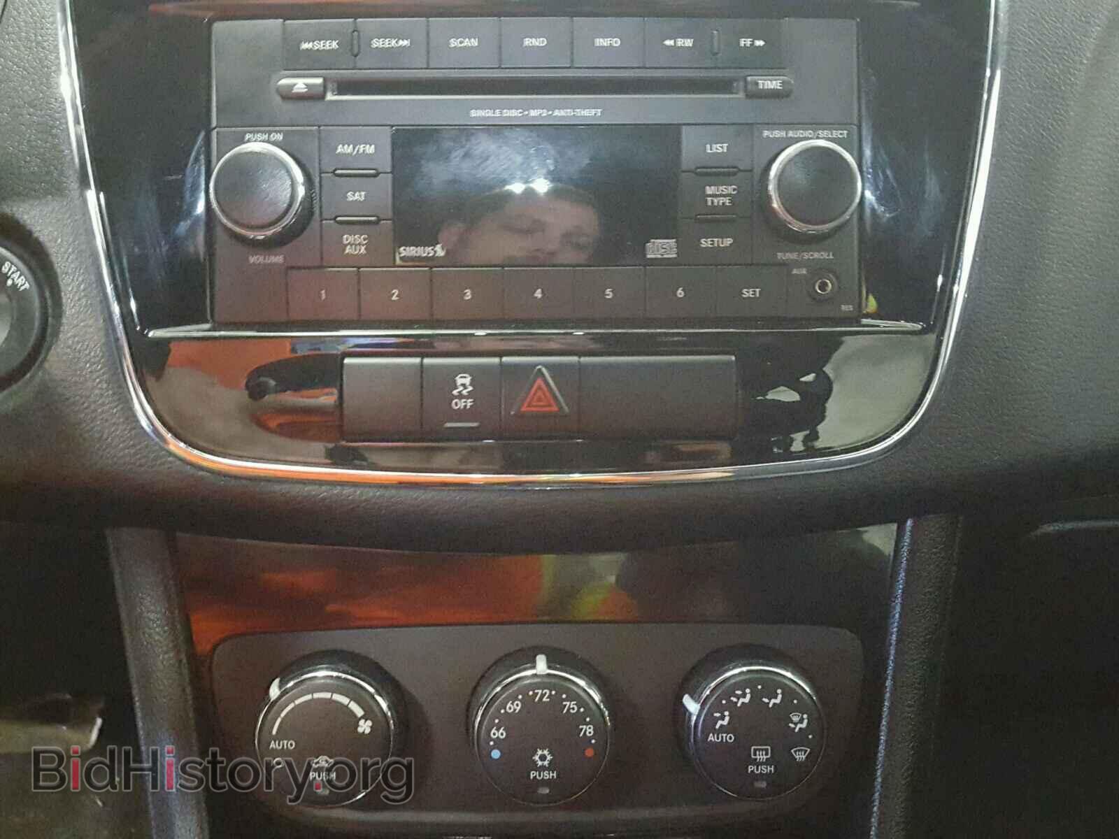 2013 CHRYSLER 200 - VIN: 1C3CCBBB1DN558029 - Фото 9