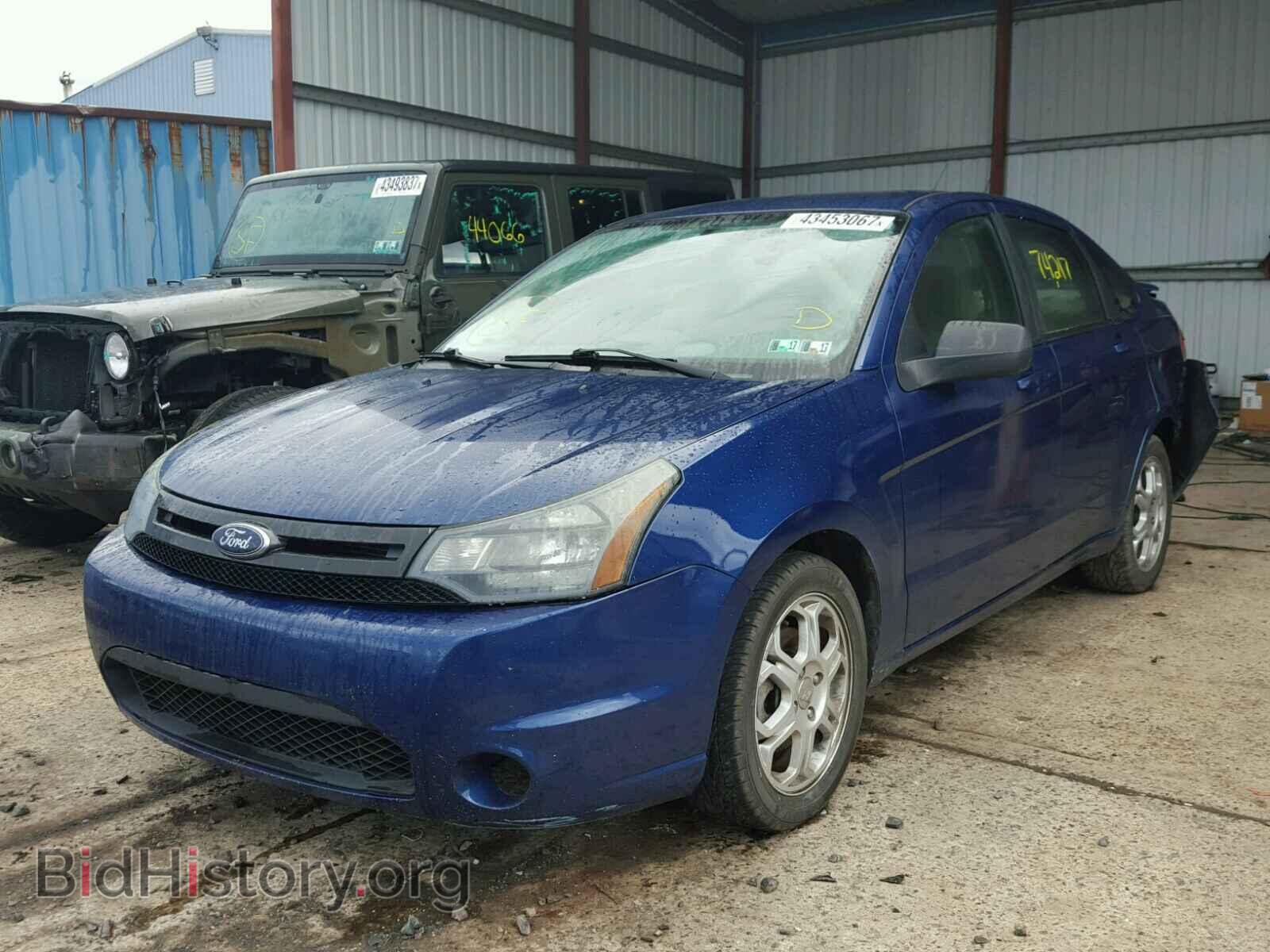 2008 FORD FOCUS - VIN: 1FAHP35N68W282373 - Фото 2