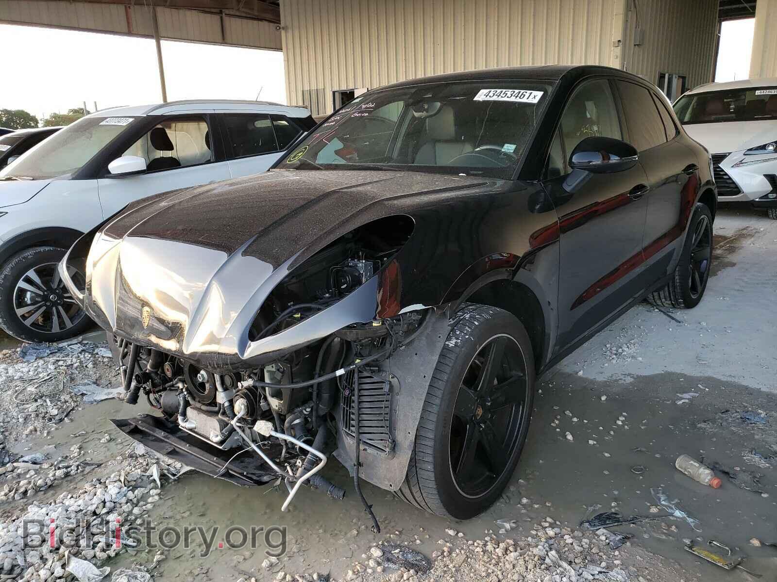 2017 PORSCHE MACAN - VIN: WP1AB2A59HLB14849 - Photo 2