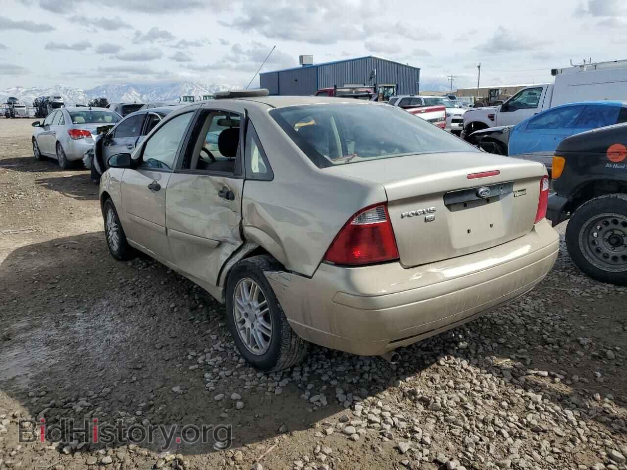 2007 FORD FOCUS - VIN: 1FAFP34NX7W127963 - Фото 2
