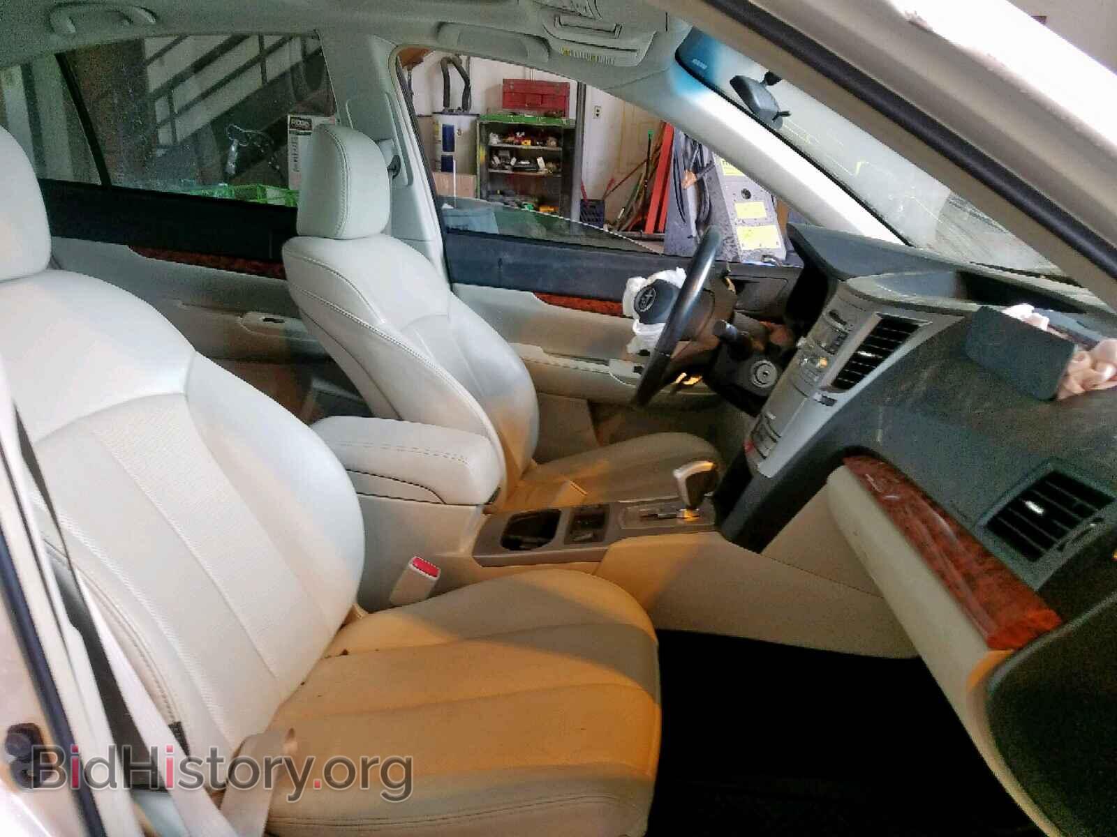 2011 SUBARU LEGACY - VIN: 4S3BMDK67B2242104 - Фото 5