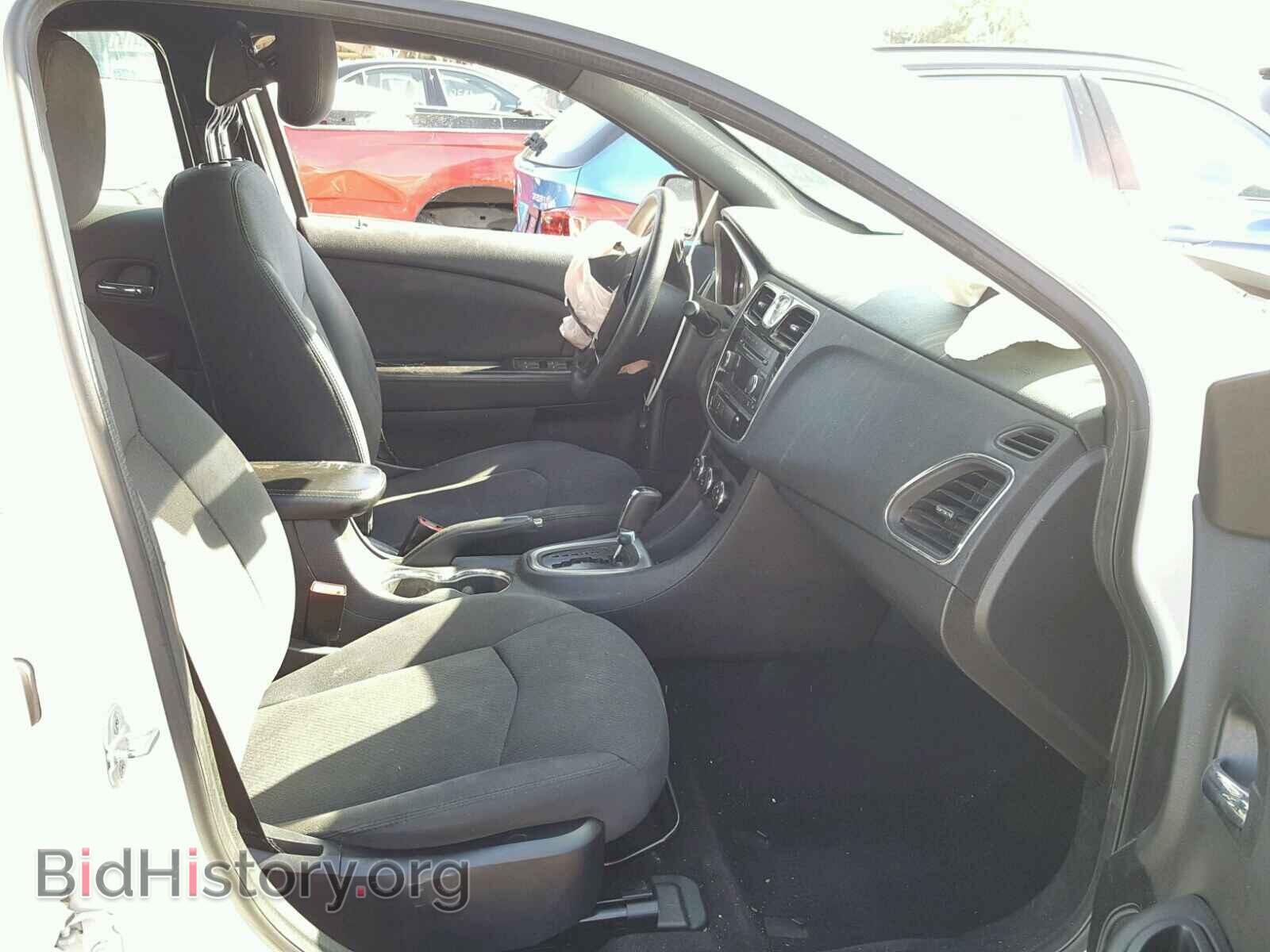2012 CHRYSLER 200 - VIN: 1C3CCBAB6CN289610 - Фото 5