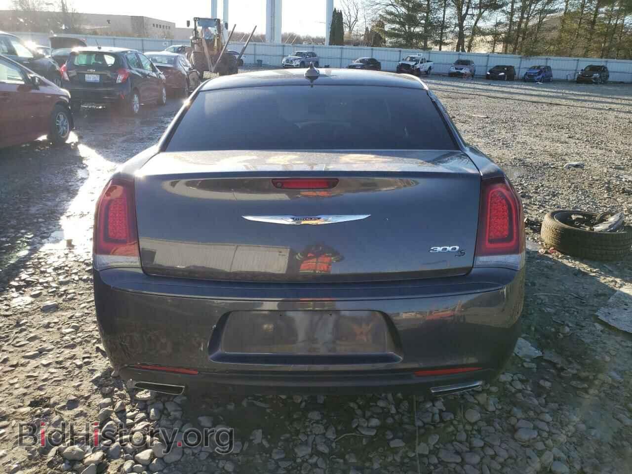 2019 CHRYSLER 300 - VIN: 2C3CCABG7KH615961 - Фото 6