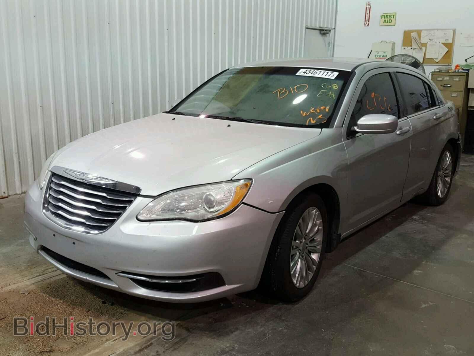 2012 CHRYSLER 200 - VIN: 1C3CCBAB4CN152424 - Фото 2