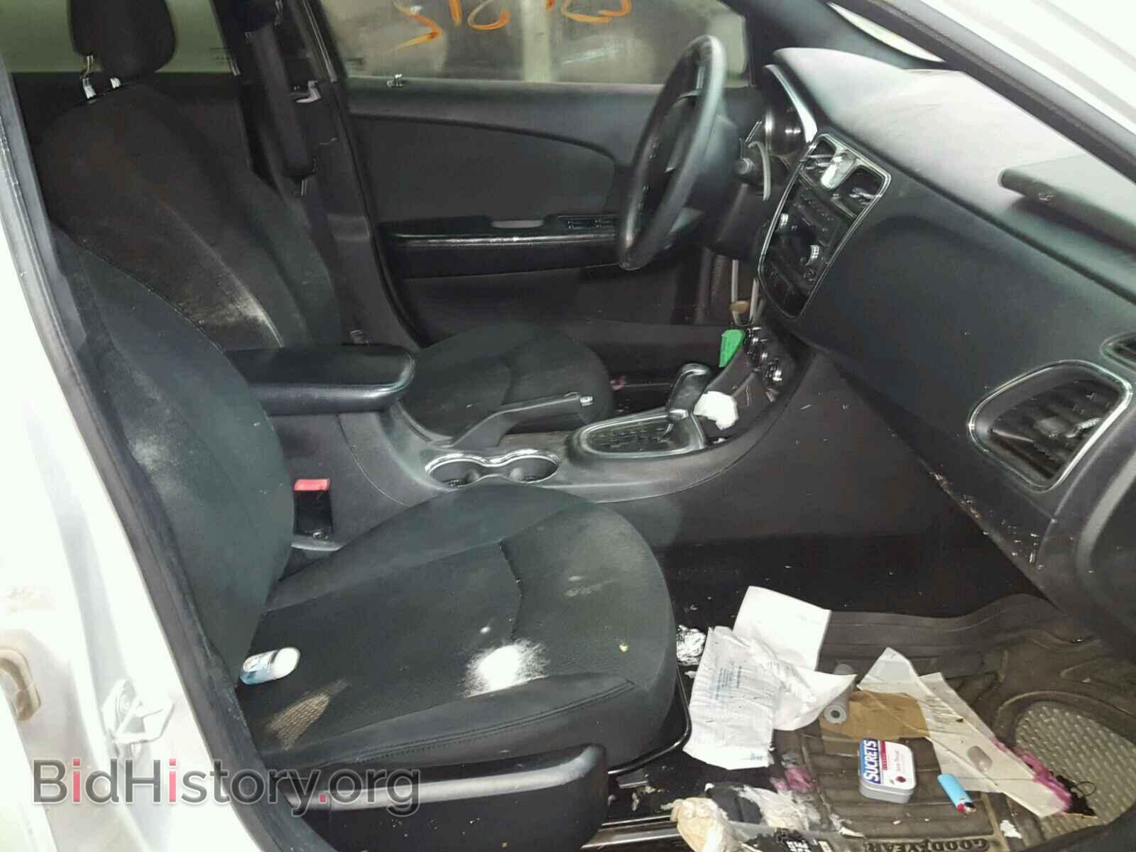 2012 CHRYSLER 200 - VIN: 1C3CCBAB4CN152424 - Фото 5