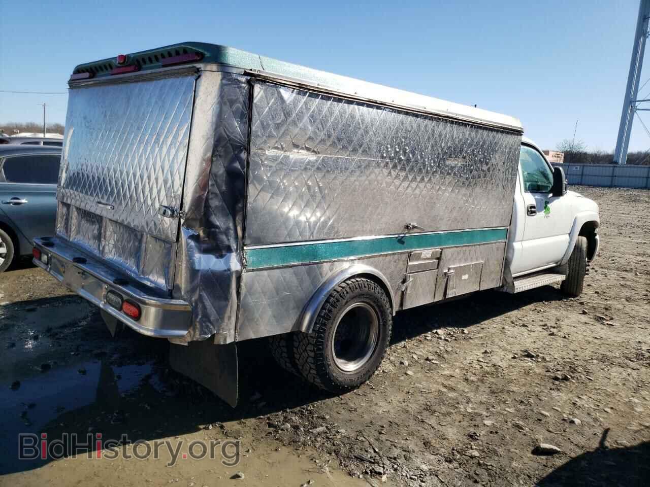 2005 GMC SIERRA - VIN: 1GDJC34UX5E335329 - Фото 3