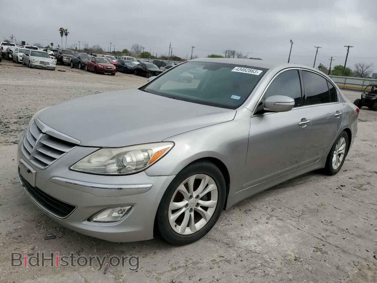 Фотография KMHGC4DD2DU243880 - HYUNDAI GENESIS 2013