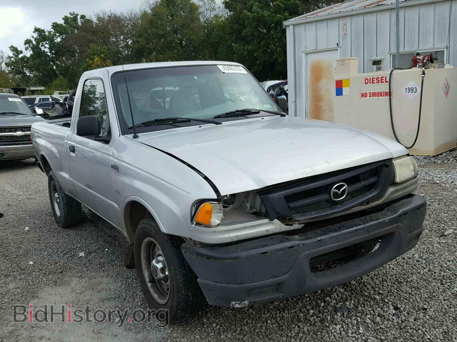 Photo 4F4YR12DX2TM23451 - MAZDA B2300 2002