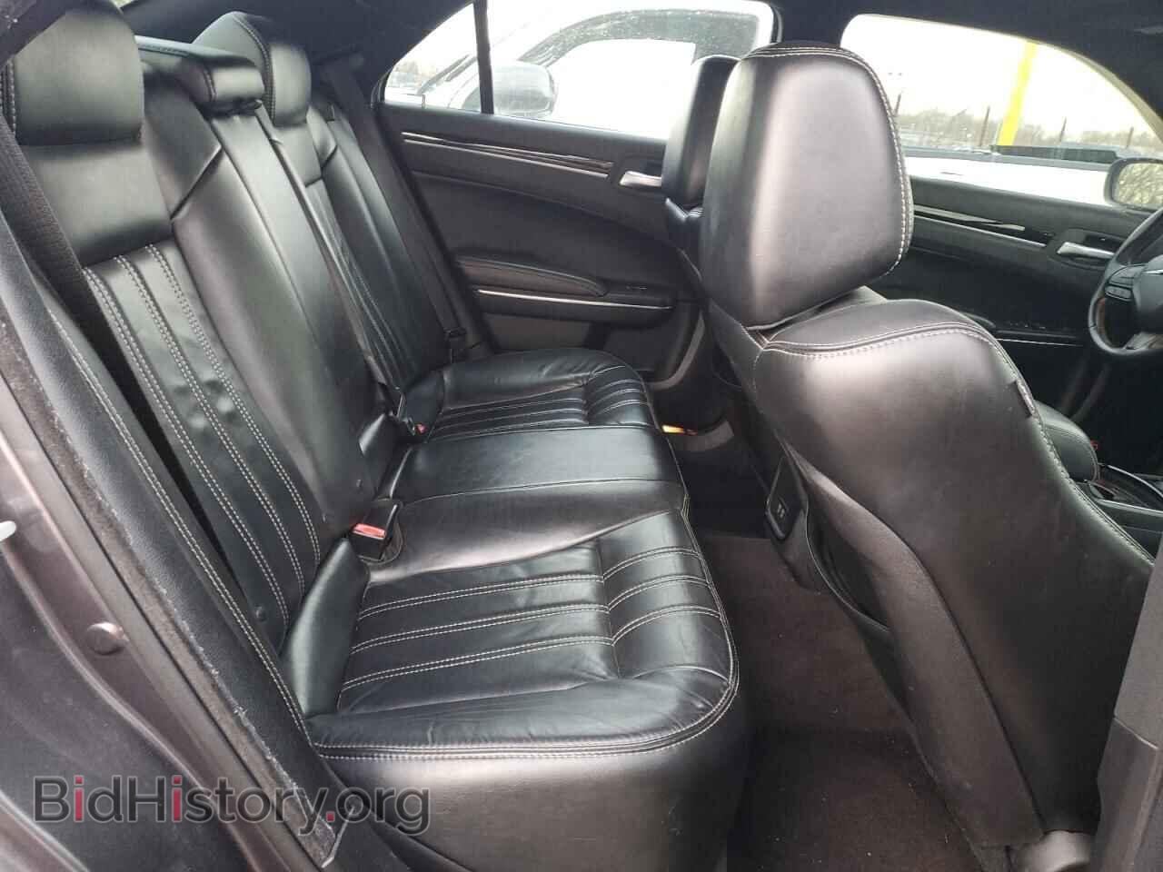 2017 CHRYSLER 300 - VIN: 2C3CCAGG0HH558102 - Фото 10