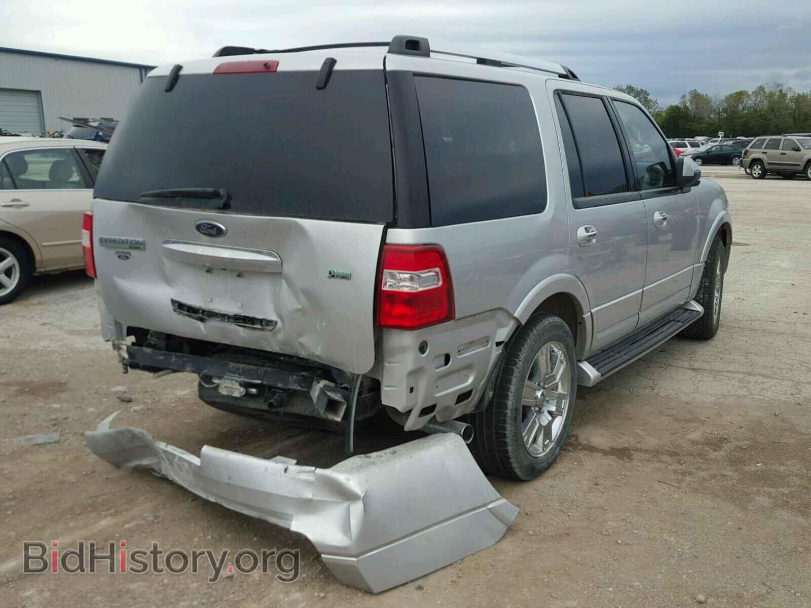 2010 FORD EXPEDITION - VIN: 1FMJU2A53AEB21488 - Фото 4