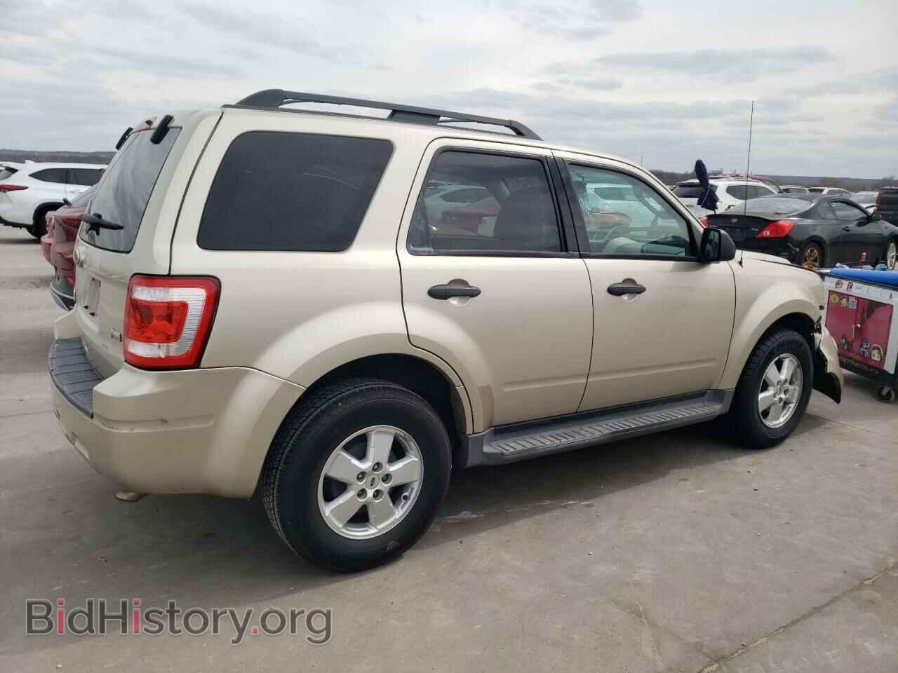 2010 FORD ESCAPE - VIN: 1FMCU0DG9AKC07710 - Фото 3