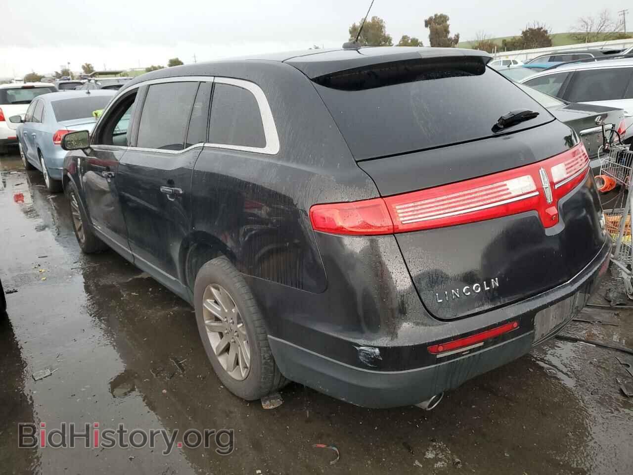 2013 LINCOLN MKT - VIN: 2LMHJ5NK3DBL52260 - Фото 2