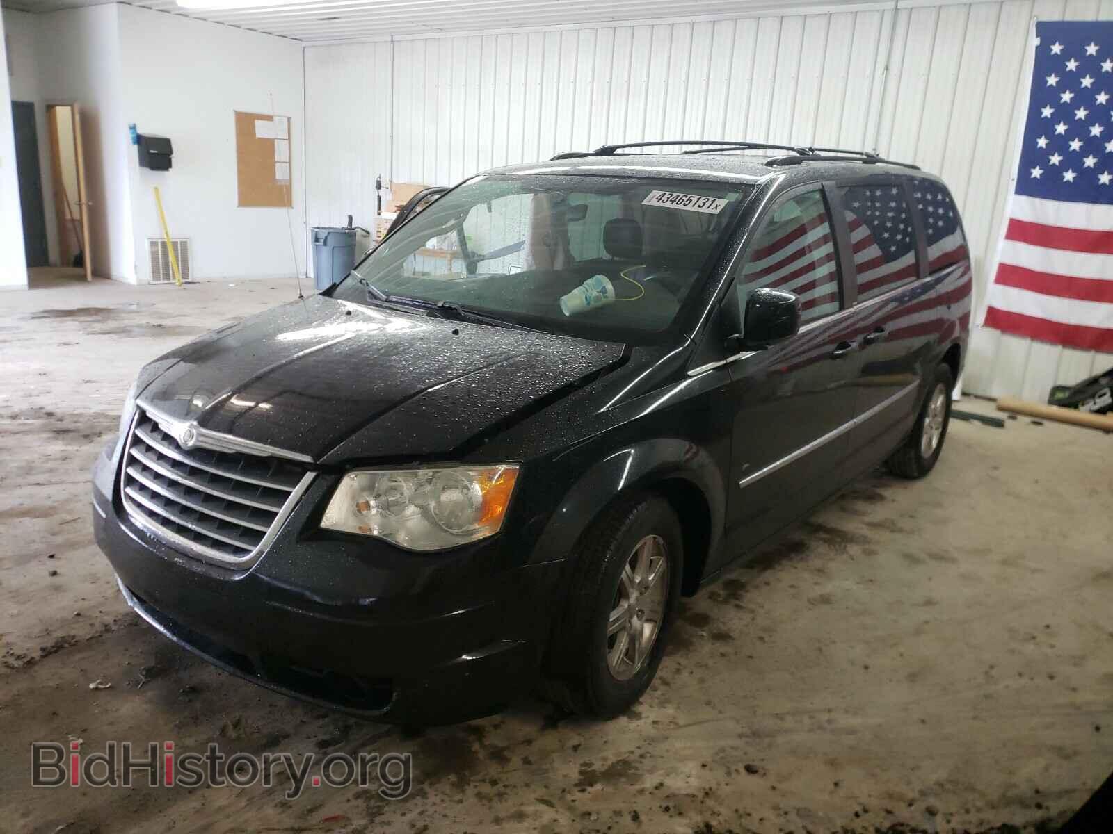 2009 CHRYSLER MINIVAN - VIN: 2A8HR54119R609876 - Фото 2