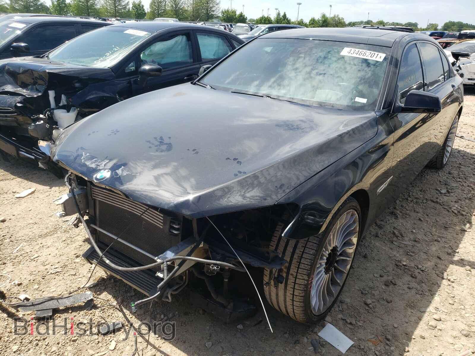 2012 BMW 7 SERIES - VIN: WBAKB8C51CC447980 - Фото 2